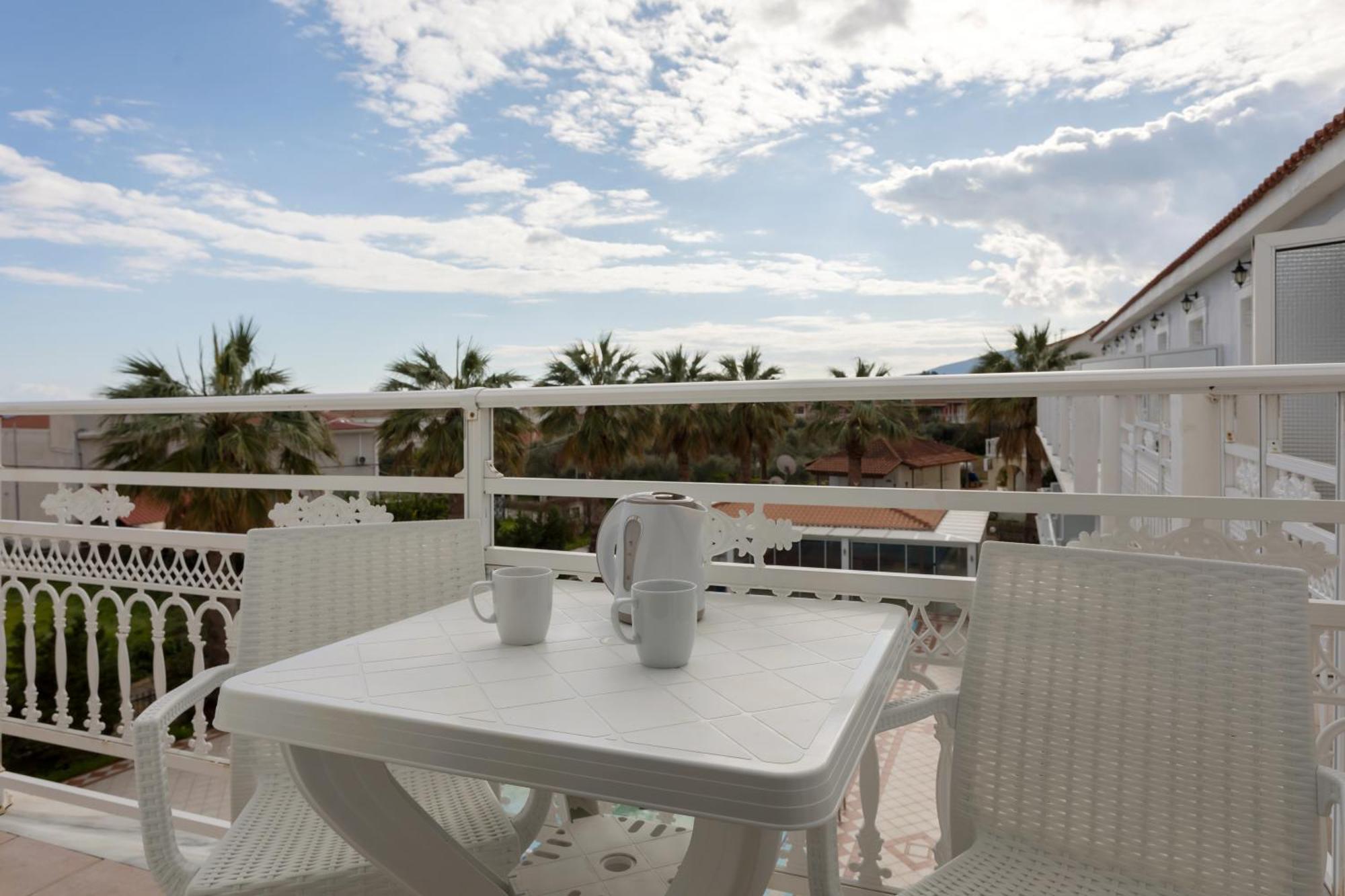 Laganas Holidays Hotel Экстерьер фото