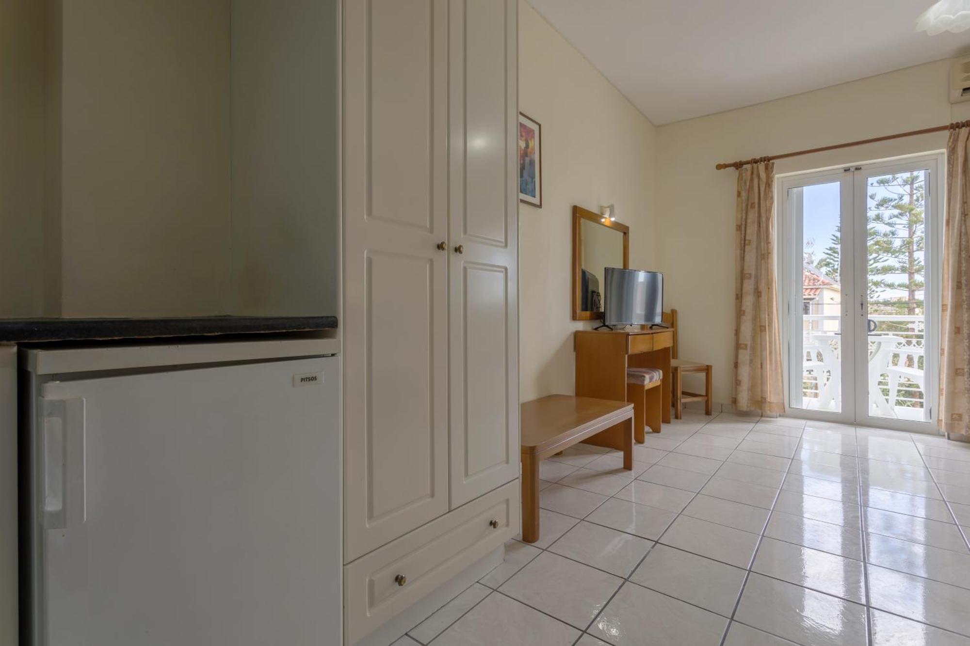 Laganas Holidays Hotel Экстерьер фото