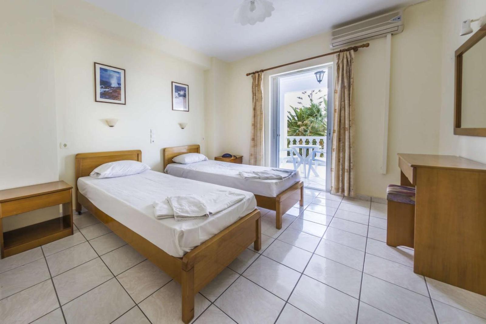 Laganas Holidays Hotel Экстерьер фото
