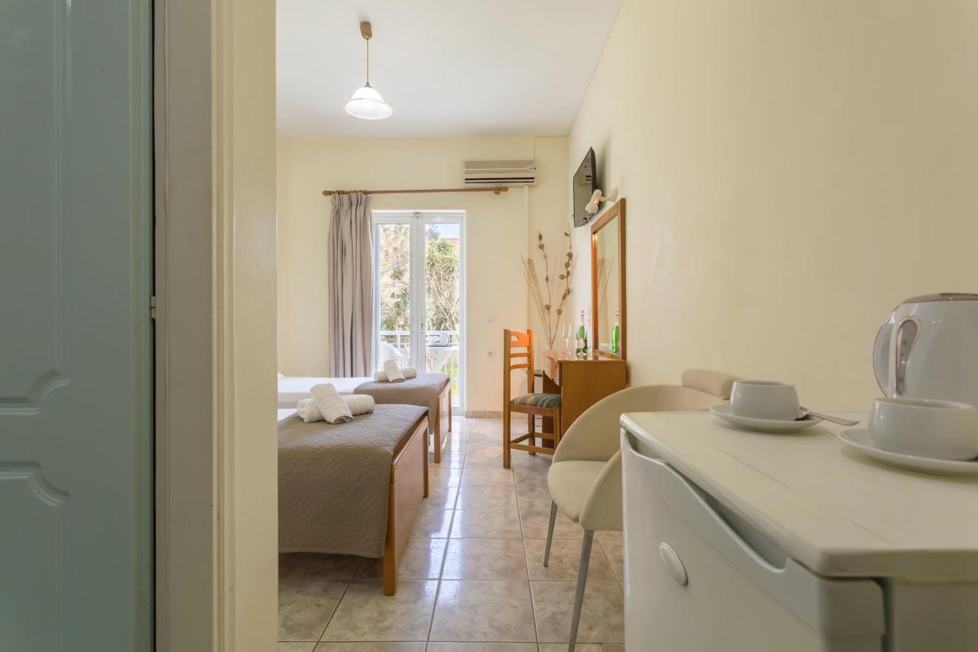 Laganas Holidays Hotel Экстерьер фото