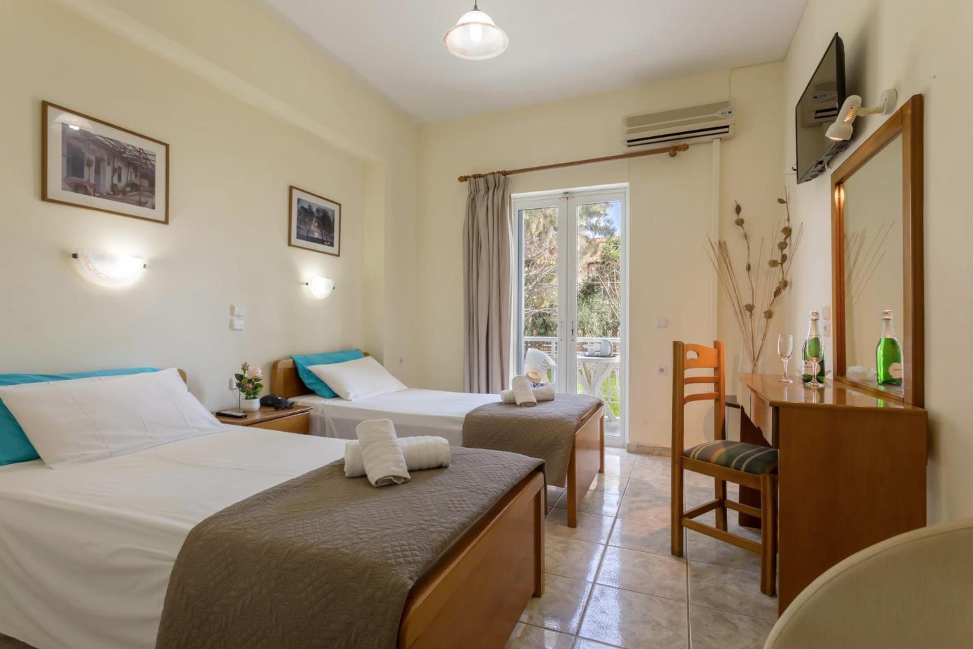 Laganas Holidays Hotel Экстерьер фото
