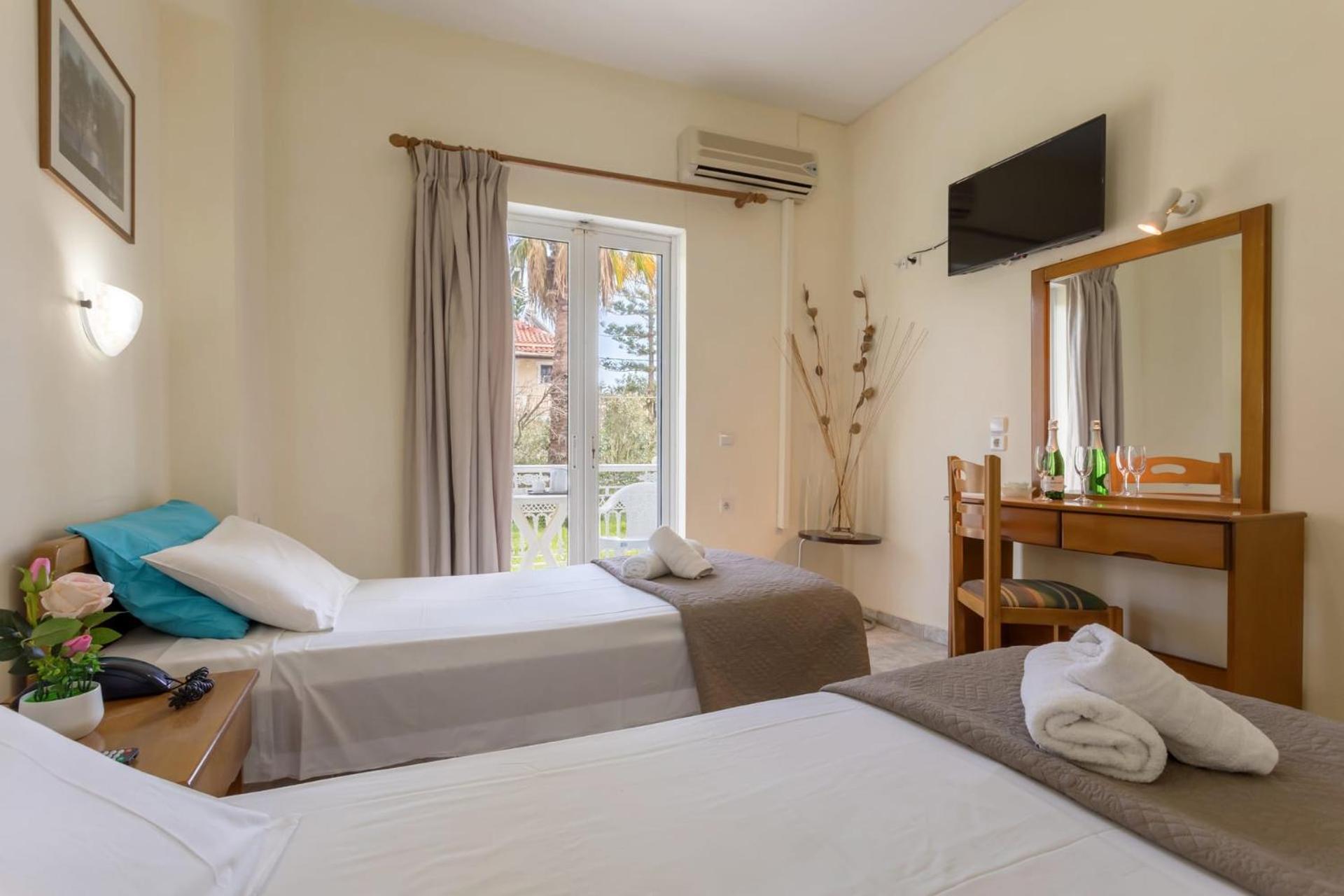 Laganas Holidays Hotel Экстерьер фото
